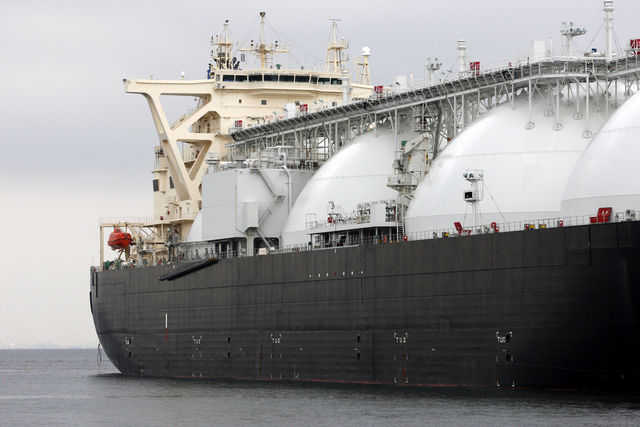 Indonesia teams up with South Korea on LNG development
